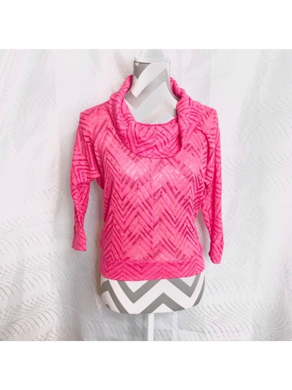 Small/Medium Candie's Chevron Coral Colore…